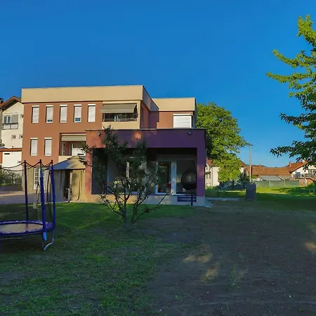 Tara Apartment