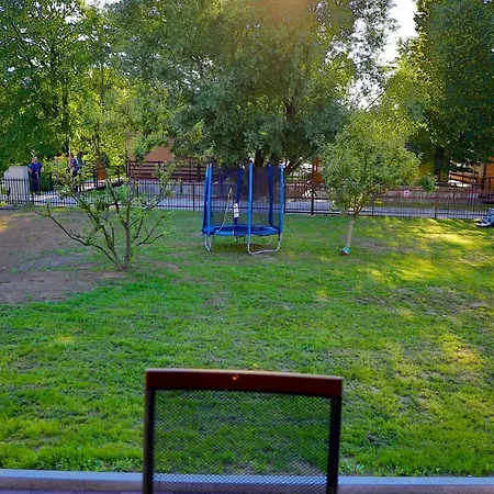 Tara Apartman